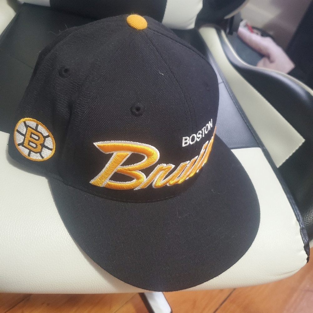 Boston bruins cap size 7 fitted